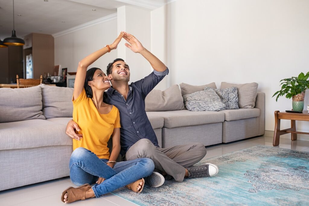couple moves to new apartment